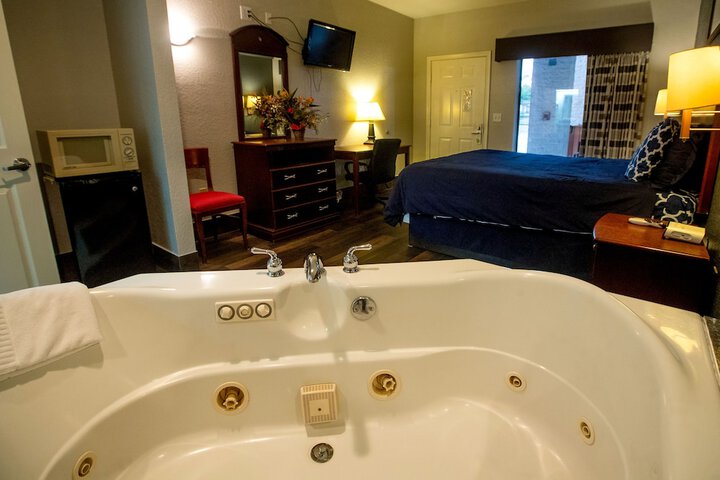 Room 18 of 31
