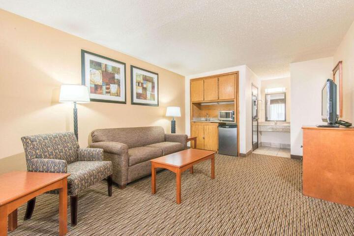 Days Inn by Wyndham Altus