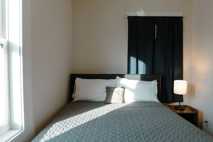Room 65 of 234
