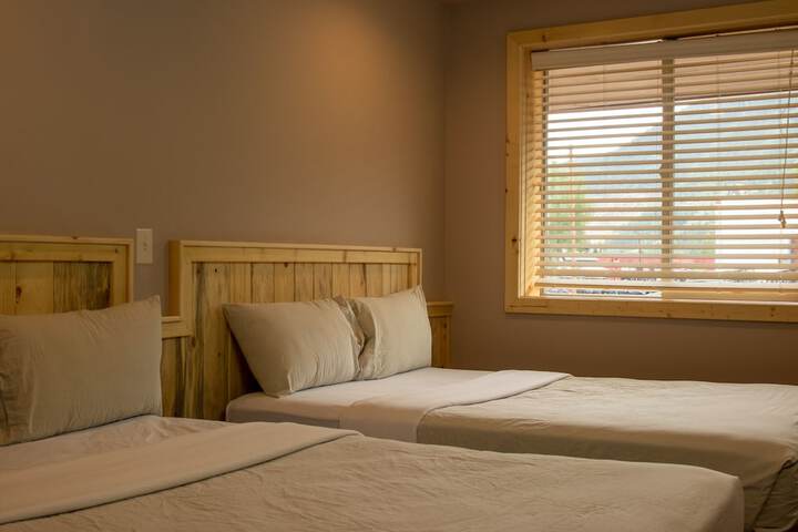 Room 4 of 41