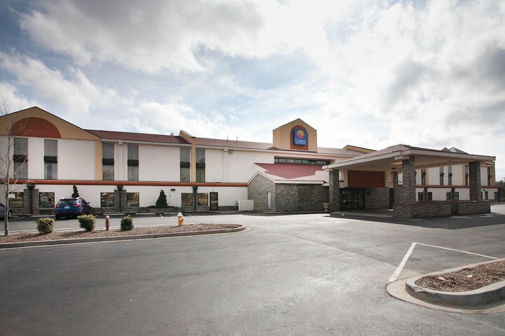 Hotel 3 of 38