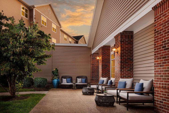 Terrace/Patio 36 of 38