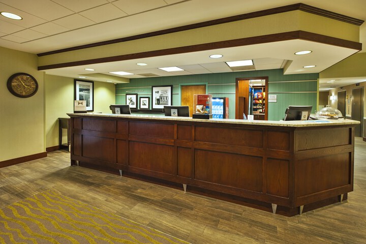 Hampton Inn & Suites Providence / Warwick-Airport