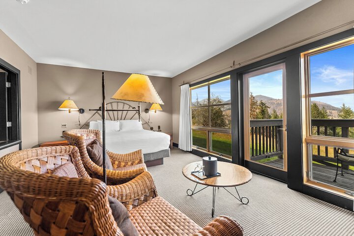 Sun Mountain Lodge