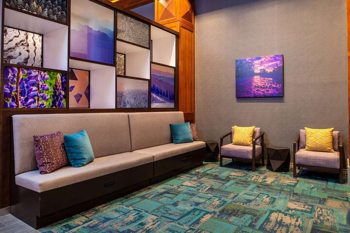 Hotel Interior 16 of 114