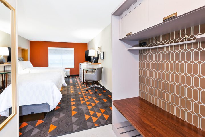 Holiday Inn & Suites Toledo Southwest - Perrysburg by IHG
