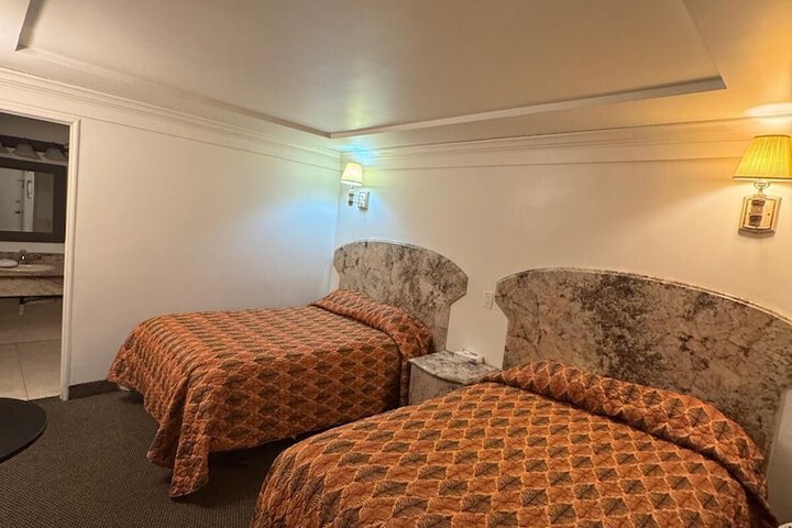 Domino Motel