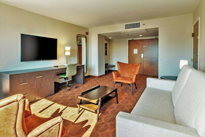 Room 18 of 52
