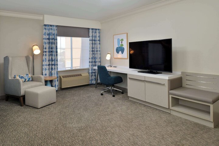 Room 50 of 93