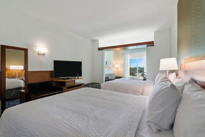 Room 15 of 39