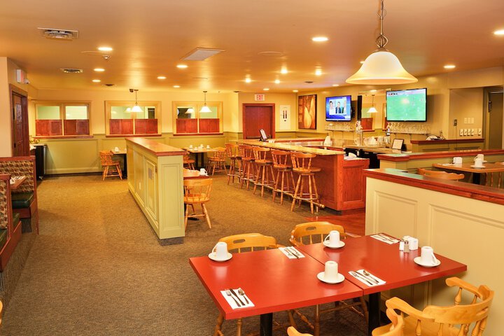 Slemon Park Hotel & Conference Centre