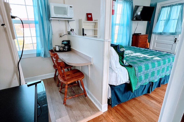 Room 80 of 177