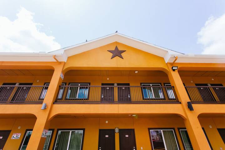 Hotel 4 of 38