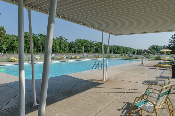 Pool 13 of 58