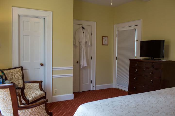 Room 55 of 166