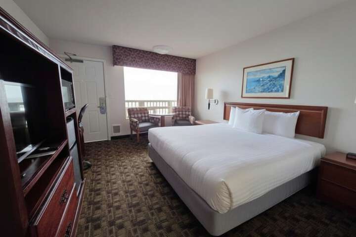 Seagrass Oceanfront Inn