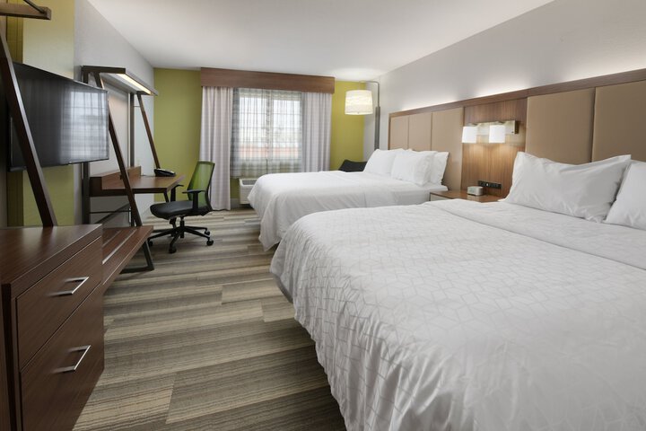 Room 14 of 26