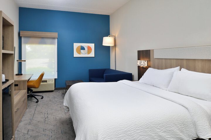Room 25 of 63