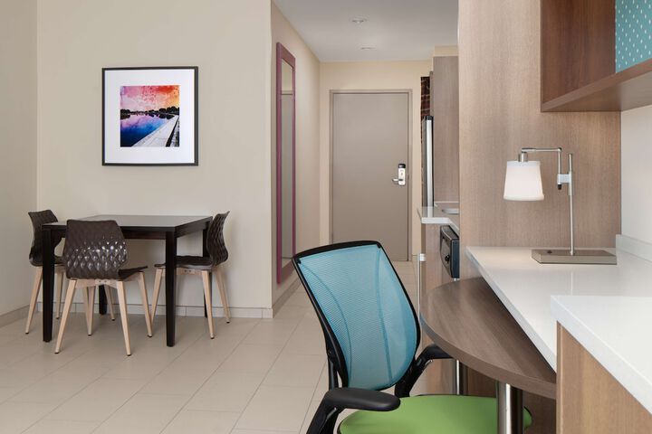 Home2 suites by Hilton Carlsbad, New Mexico