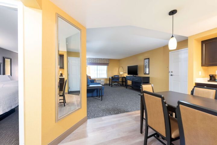 Hampton Inn Holland