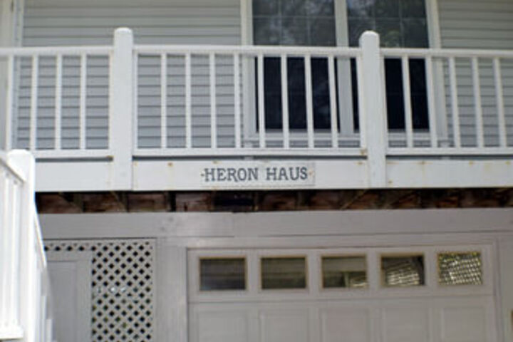 Heron Haus by RedAwning