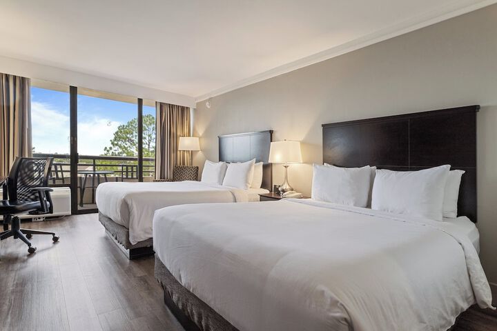 Crowne Plaza Executive Center Baton Rouge by IHG
