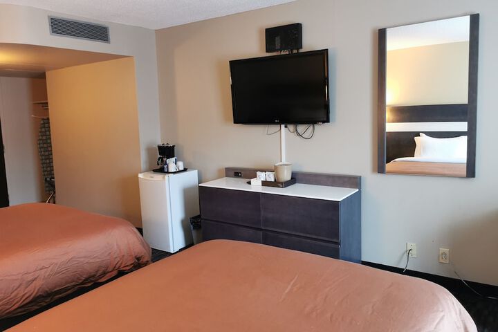 Room 22 of 40