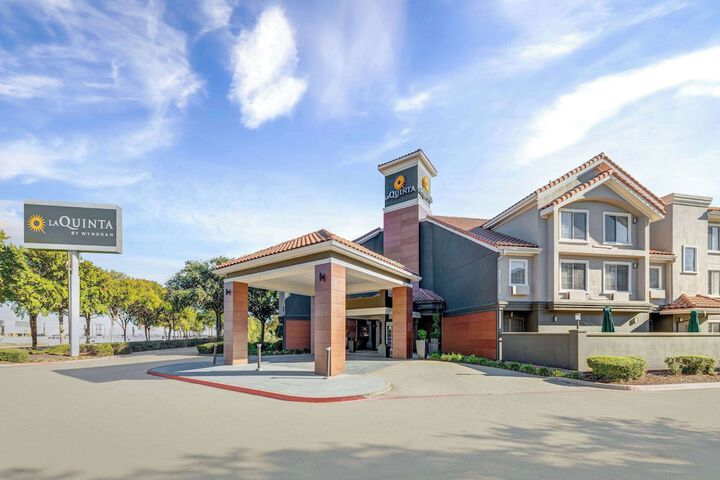 Hotel 7 of 48