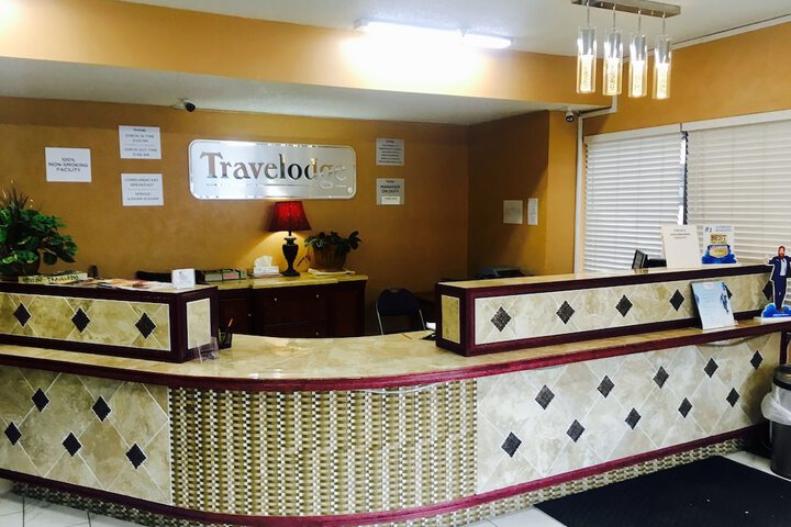 Travelodge by Wyndham Reno Downtown
