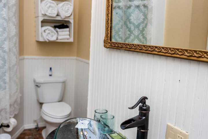 Kennedy Manor B & B