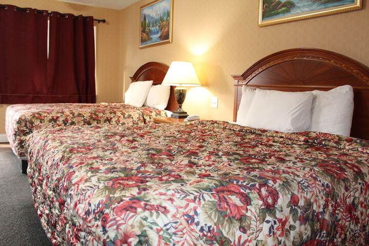 Room 12 of 28