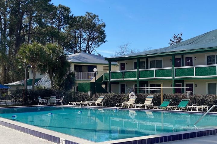 Inn on the Green