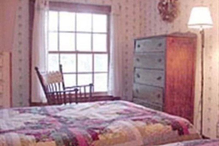 Arlingtons West Mountain Inn