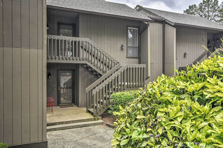 Condo by Pinehurst Golf Course w / Peaceful Patio
