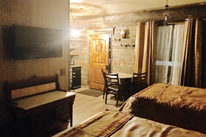 Room 153 of 198