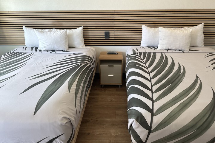 Room 21 of 32