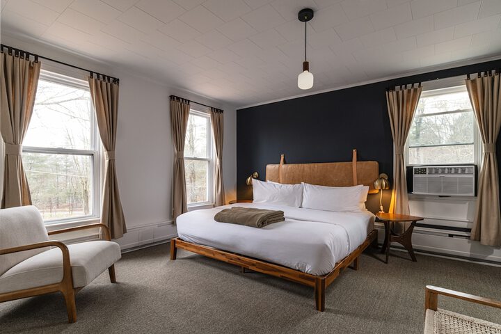 Room 28 of 42