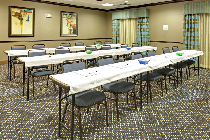 Holiday Inn Express & Suites Covington by IHG