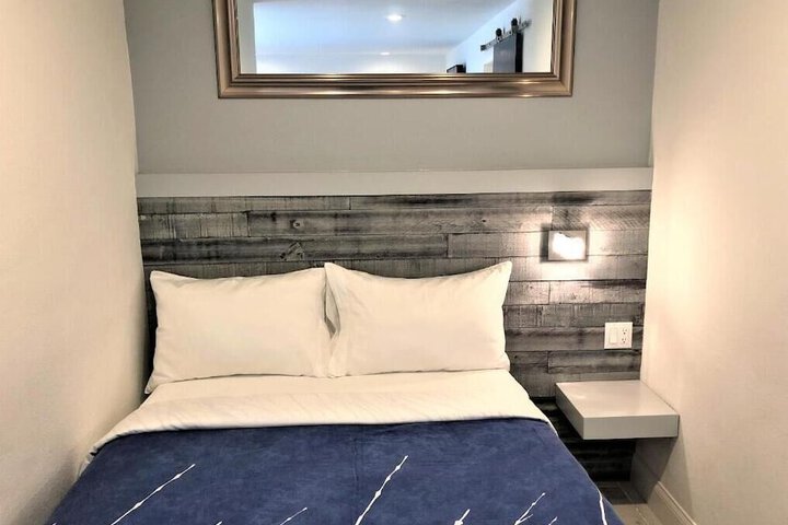 Room 26 of 59
