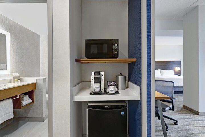 Holiday Inn Express & Suites Collingwood by IHG