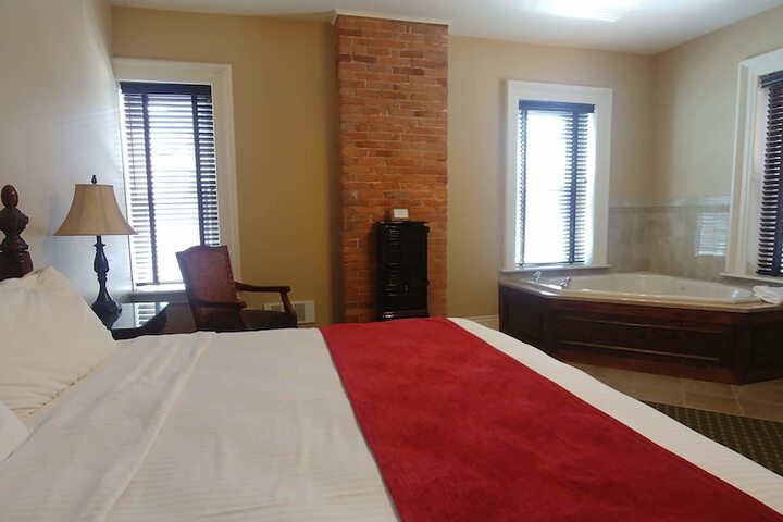 Room 16 of 35