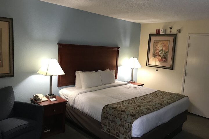 Room 19 of 51
