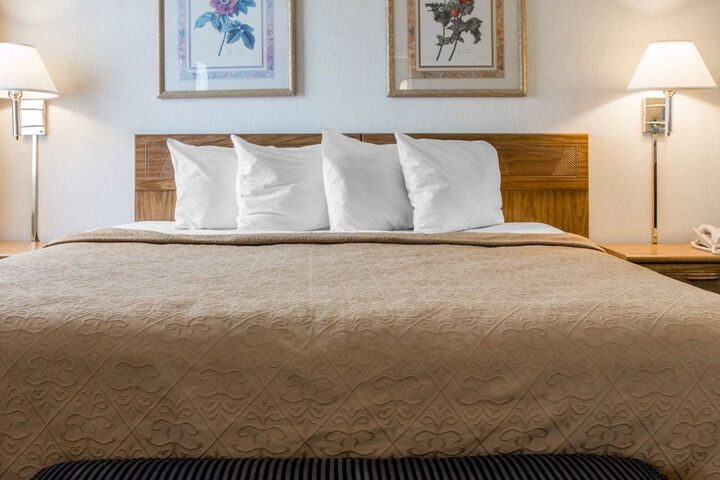 Quality Inn Hudsonville South