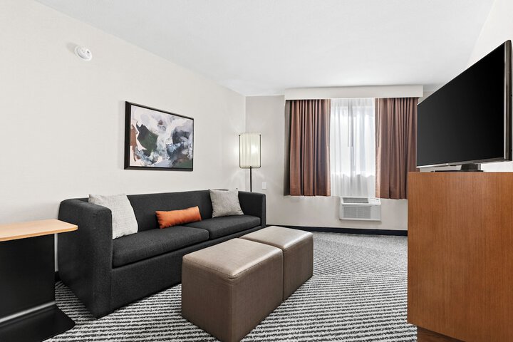 Room 15 of 26
