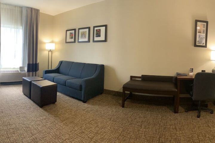 Room 34 of 47