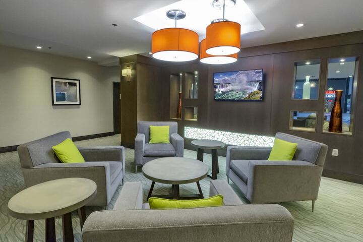 Holiday Inn Niagara Falls State Park Entry by IHG