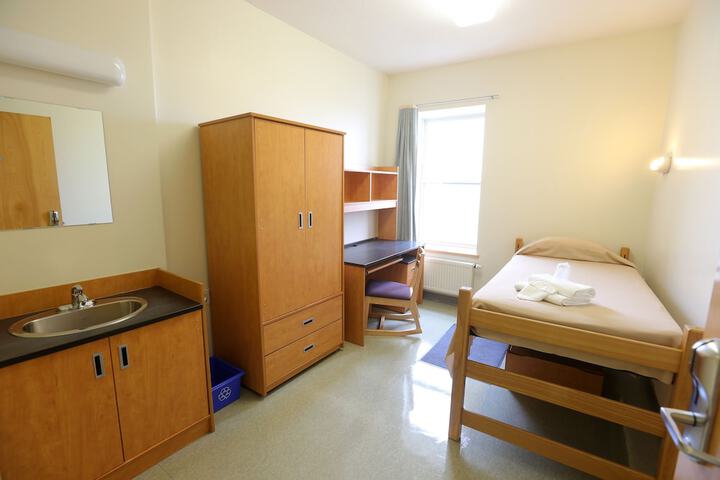 Room 58 of 69