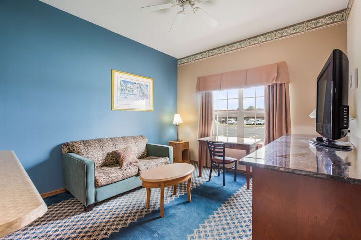Room 11 of 26