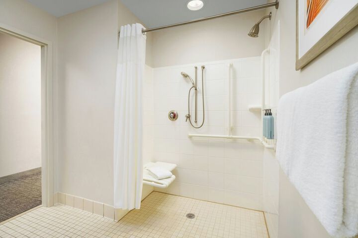 Courtyard by Marriott Stuart