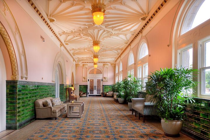 Ballroom/Hall 153 of 160